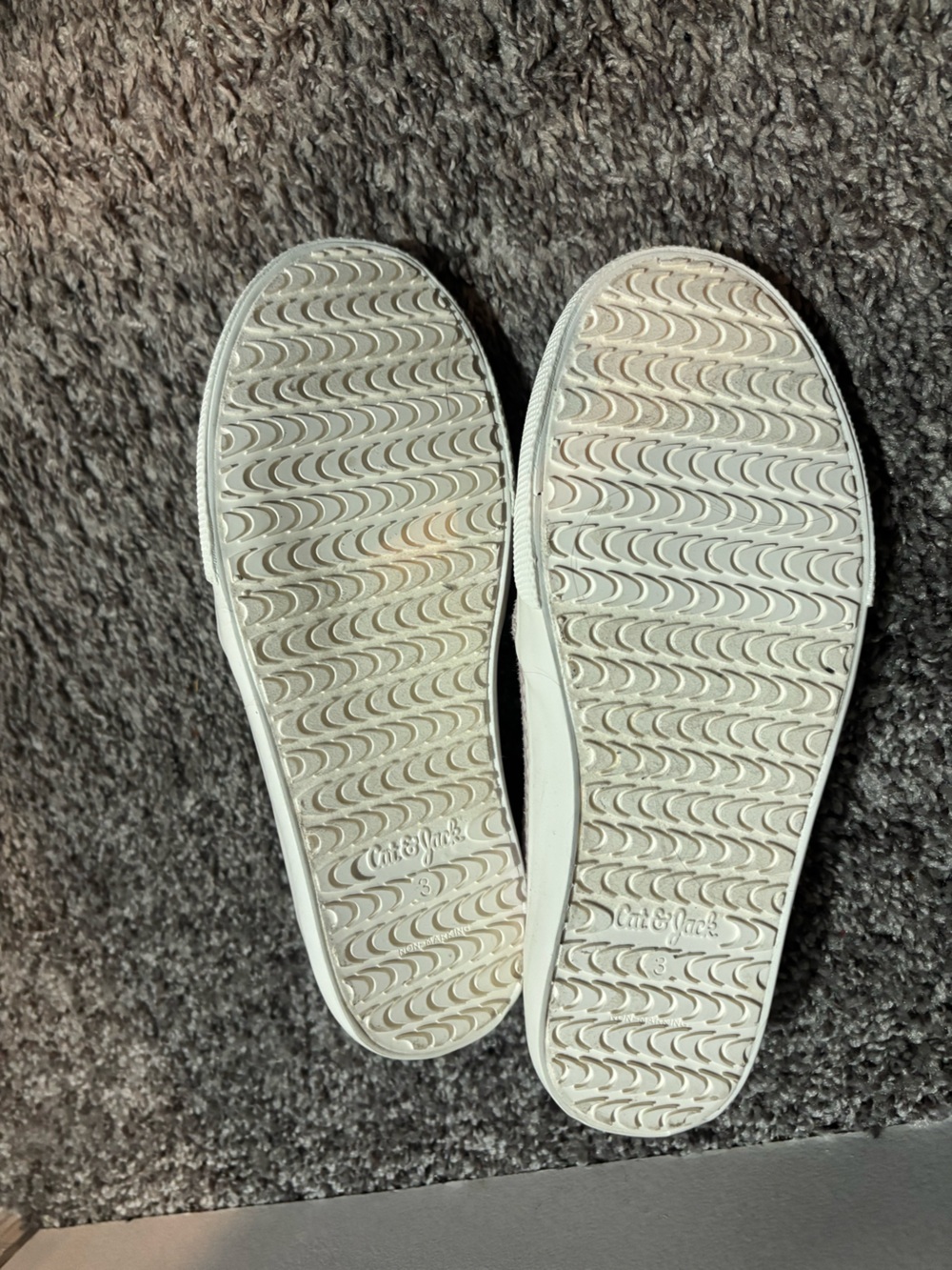 NWOT Kids Iridescent Mermaid Slip-On Sneakers - Pink/White - Picture 2 of 3
